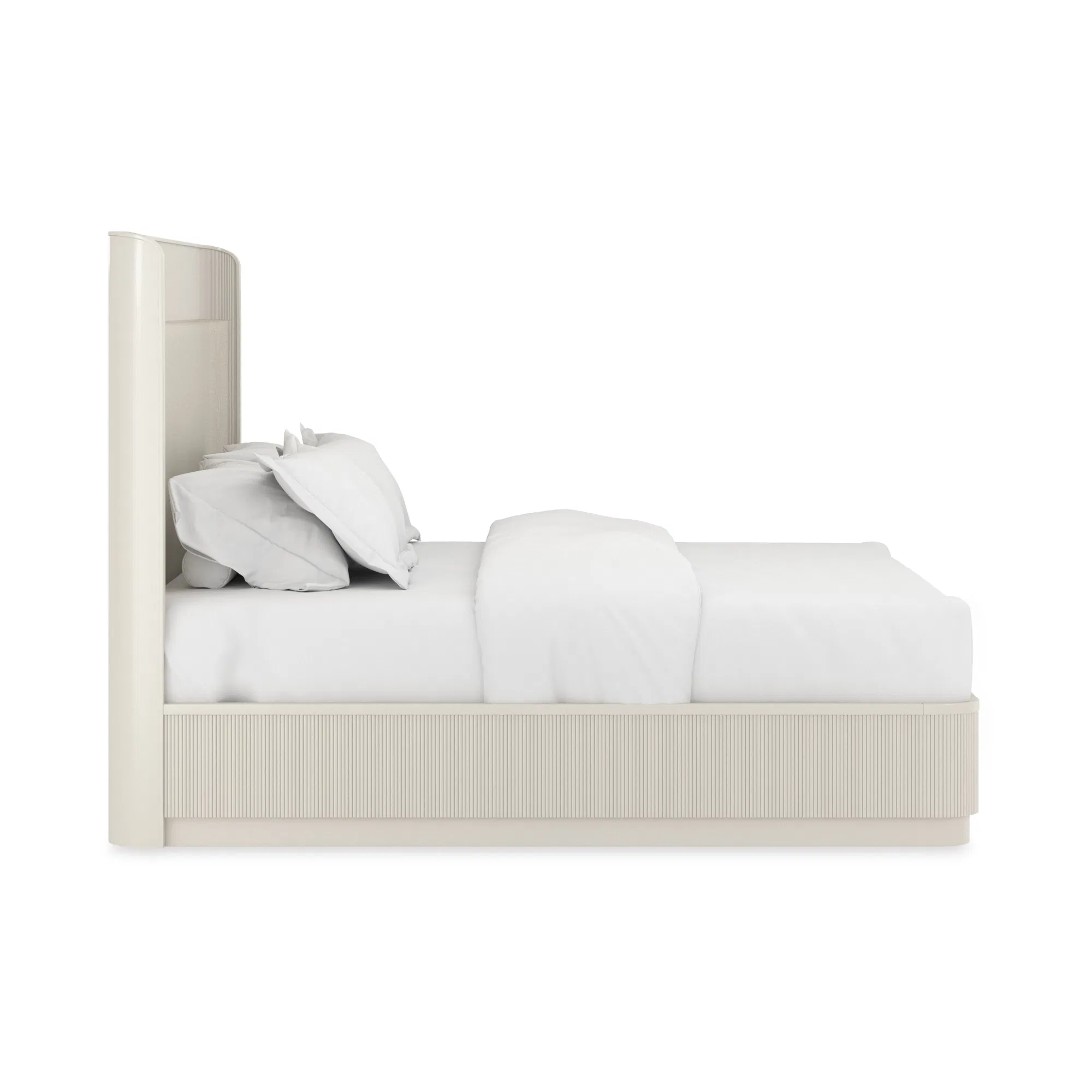 Fall In Love Curved Lacquered Platform Bed